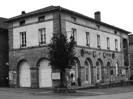 Salle des fêtes de Latronquière